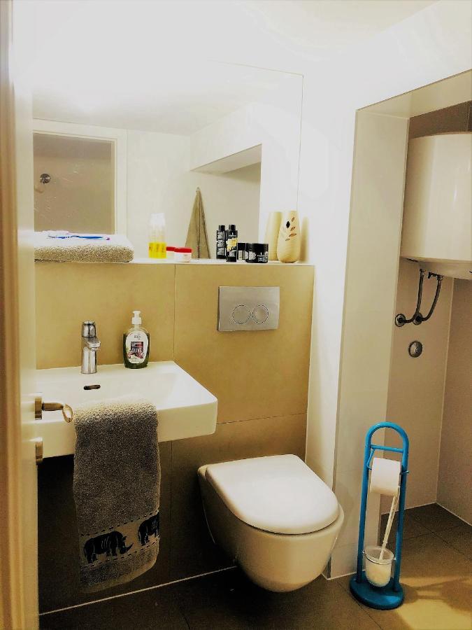Hostel Ot Split Exteriör bild
